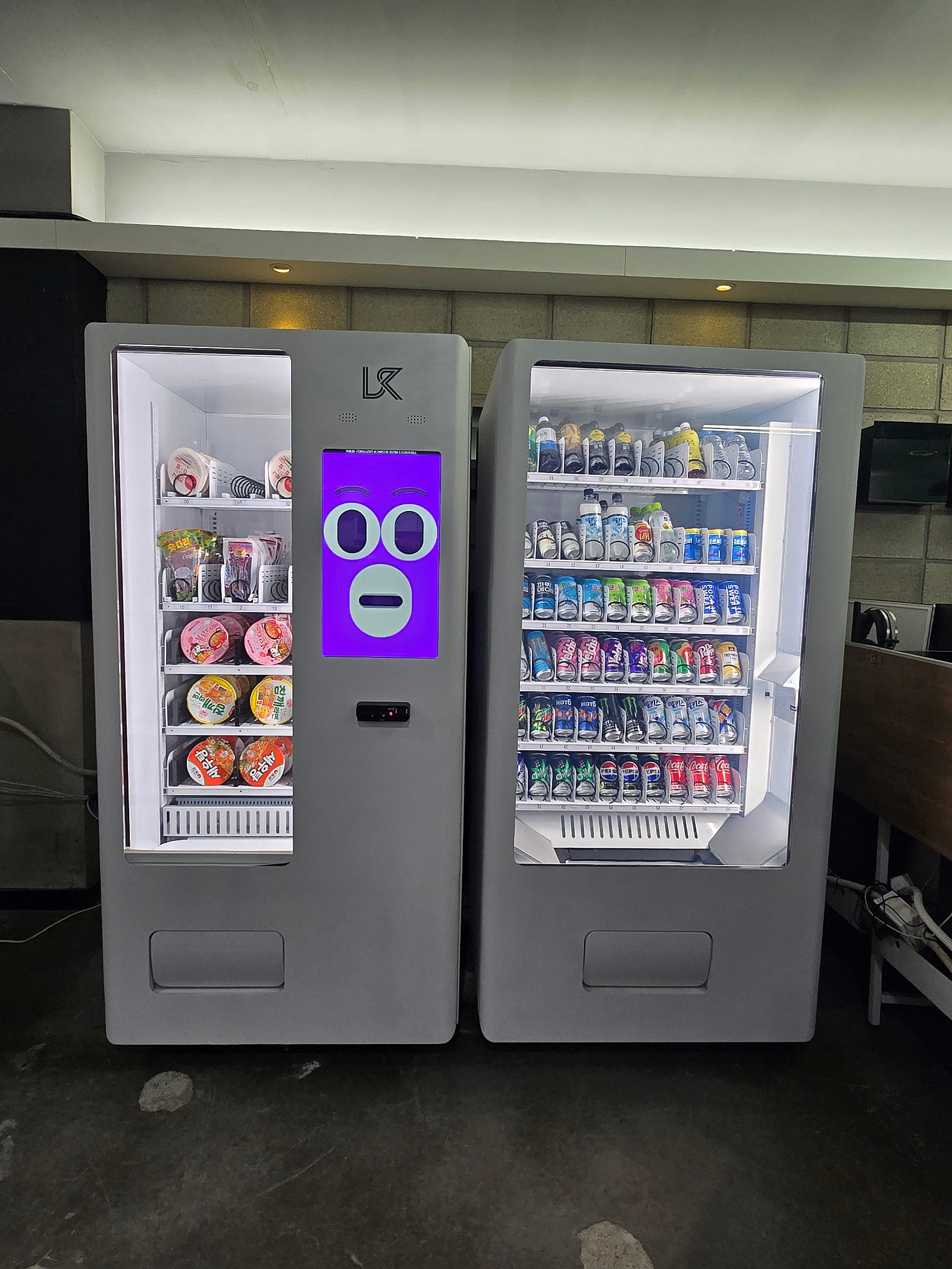 LK 광고형 홈타운 밴딩머신 상세 18